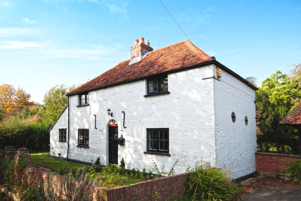Church Cottage, Betts Lane, Nazeing, Essex, EN9 2DB Jean Hennighan Properties
