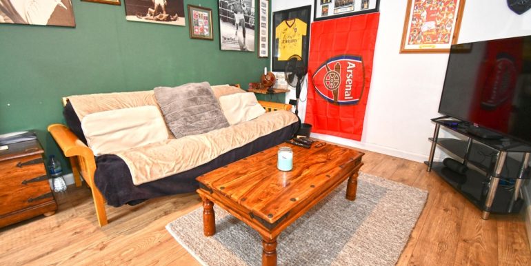 Sitting Room 2 of 3_1024x683