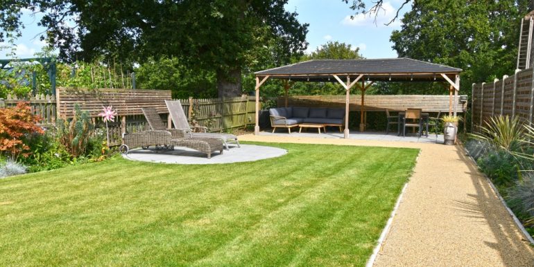 Garden 3 of 4_1024x683