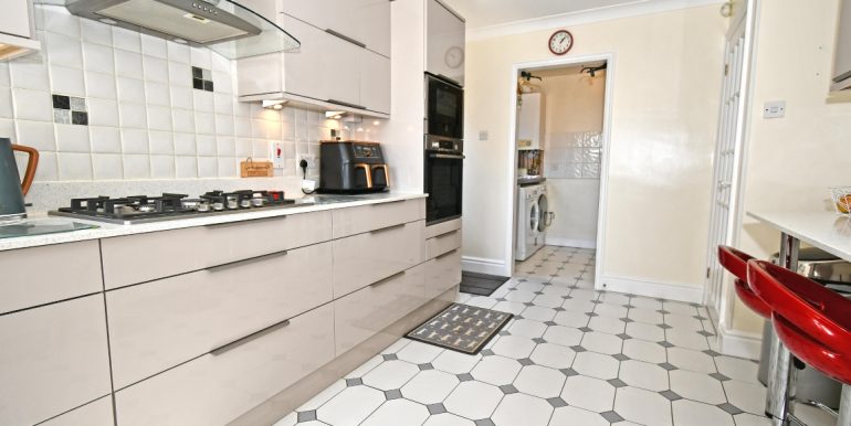 Kitchen 3 of 3 (Medium)