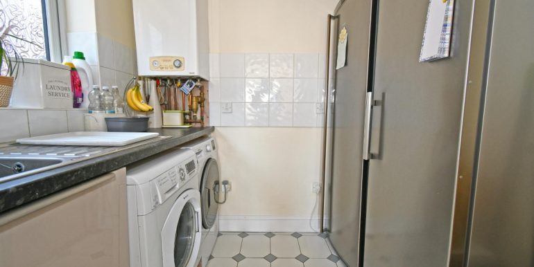 Laundry Room (Medium)