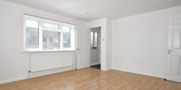 Sitting Room 2 of 3