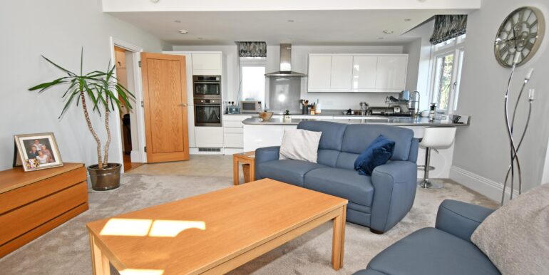 Sitting Area To Kitchen